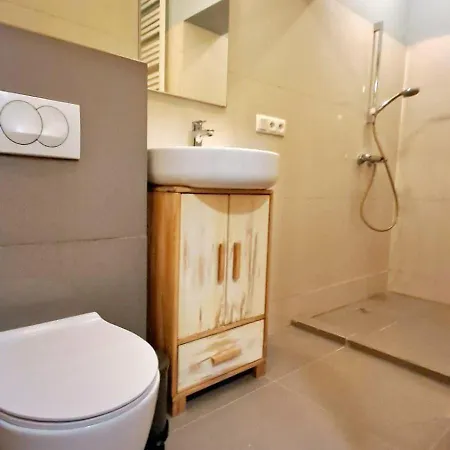 Nr 8 - Kamienica Kameralna - Senatorska 4 - Dostep Na Kod Apartment Lodz (Lodz)