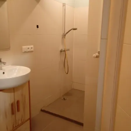 Apartament Nr 8 - Kamienica Kameralna - Senatorska 4 - Dostęp Na Kod *