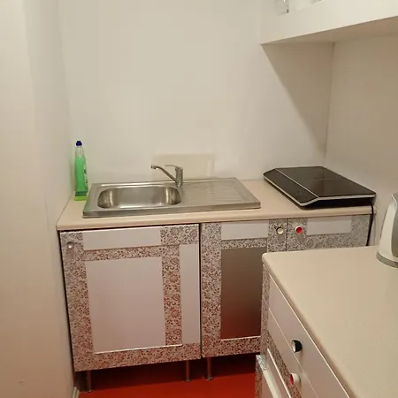 Nr 8 - Kamienica Kameralna - Senatorska 4 - Dostęp Na Kod Łódź