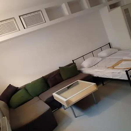 Nr 8 - Kamienica Kameralna - Senatorska 4 - Dostęp Na Kod