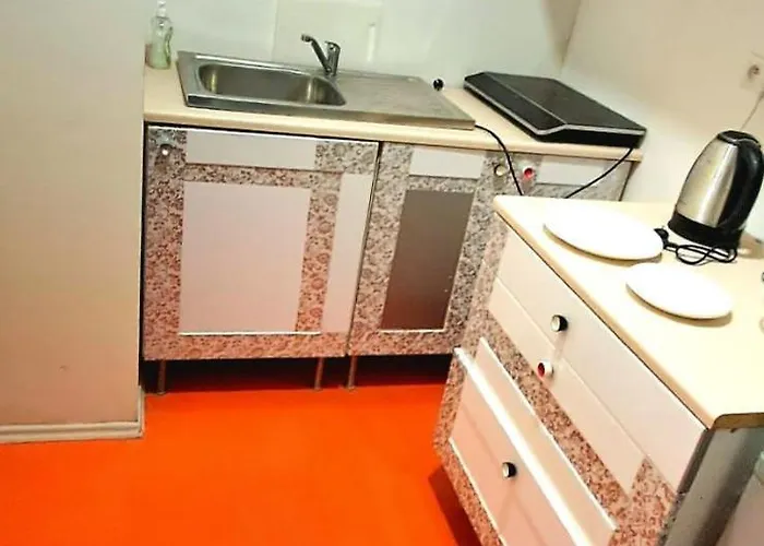 Nr 8 - Kamienica Kameralna - Senatorska 4 - Dostep Na Kod * Łódź