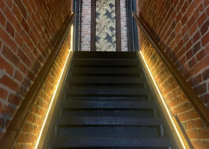 Nr 8 - Kamienica Kameralna - Senatorska 4 - Dostep Na Kod Łódź